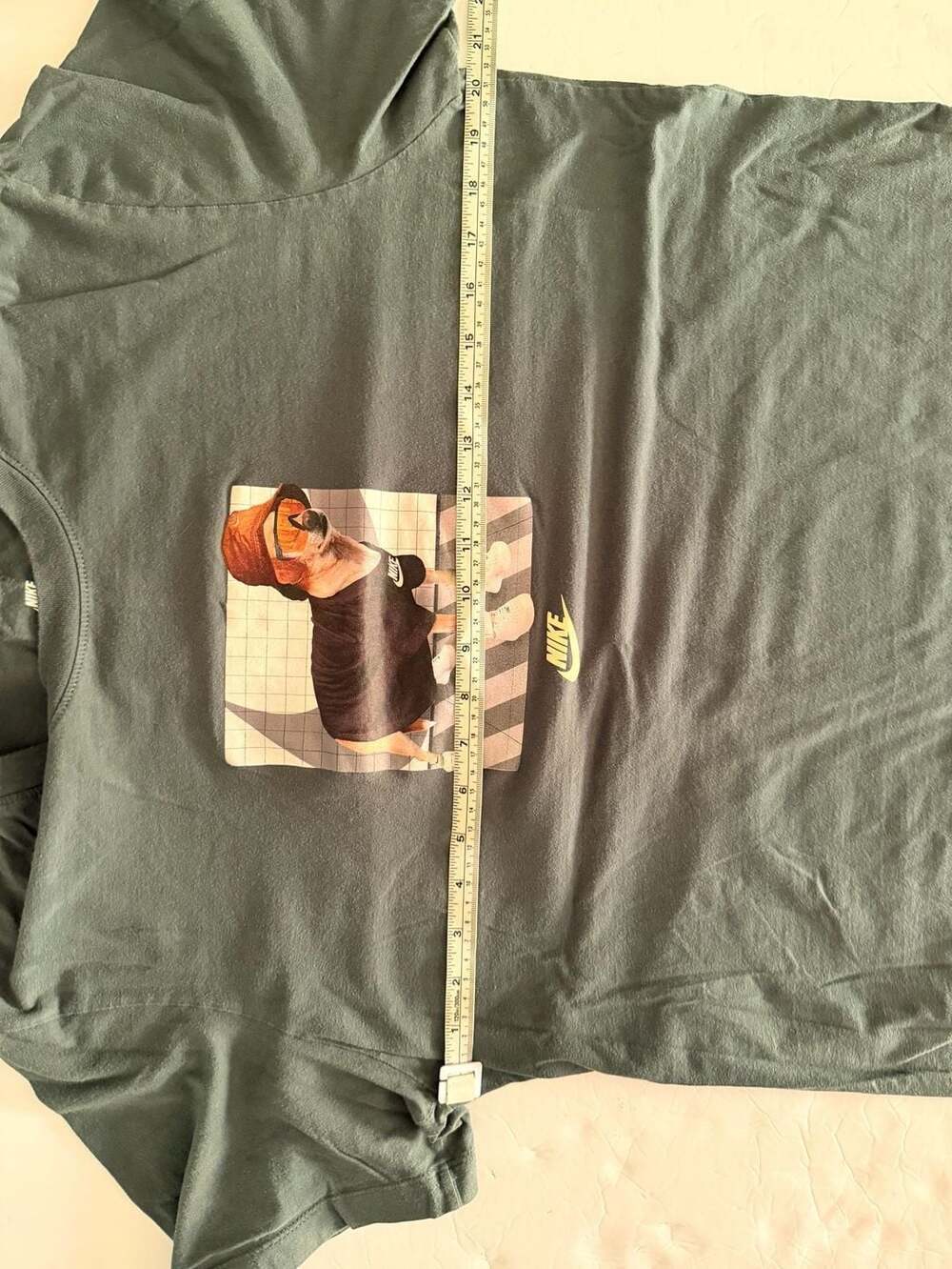 Nike The Nike Tee Graphic Dog in Sunglasses T-Shirt Size L - Picture 4 of 6